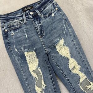 Judy Blue Jeans Women's 0/24 Take You Higher Destroyed Ripped Straight Fit Denim